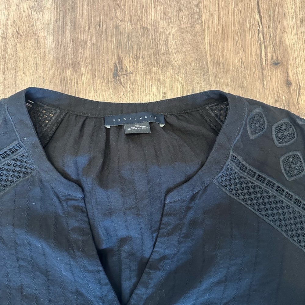 Sanctuary textured cotton blouse with crochet detail in black size M - Picture 3 of 6